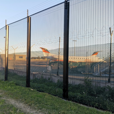 Hochsicherheit Langlebiger Klarblick 358 Schweißdrahtgitter Zaun Anti-Klettern für Flughafen Projekt
