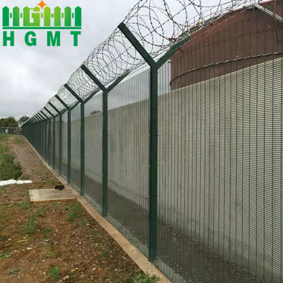 6 Fuß hohe langlebige Hochsicherheitsgefängnis geschweißtes Netz 358 Anti-Klettern Zaun Panel mit Rasier Stacheldraht