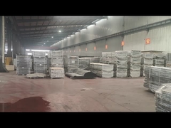 Eine Vielzahl von Produkten ist bereit für den Versand