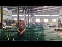 Sicherheitszaun gegen Aufstieg auf der Autobahn