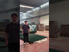 Pulverbeschichtung von Sicherheitszäunen gegen Anstieg